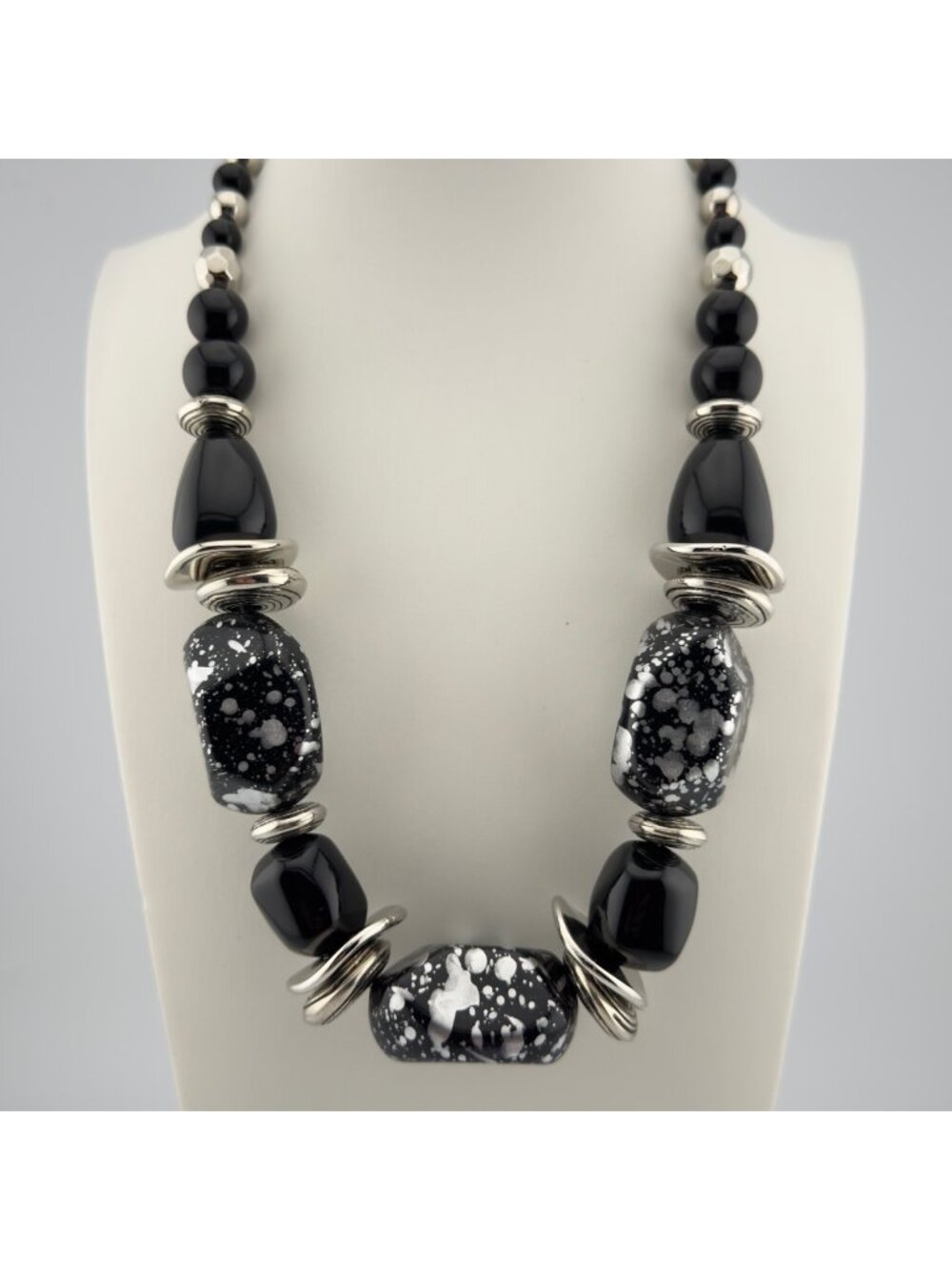 Chunky Black Silver Beaded Necklace Oversized Speckled Splatter Silver Tone